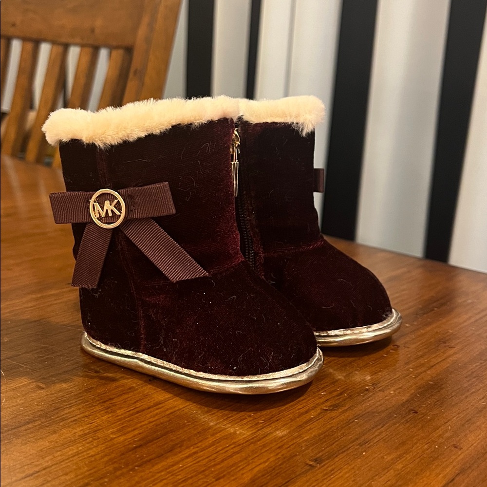 Michael Kors Baby Sweet booties boots crib shoes girls burgundy infant Size 1